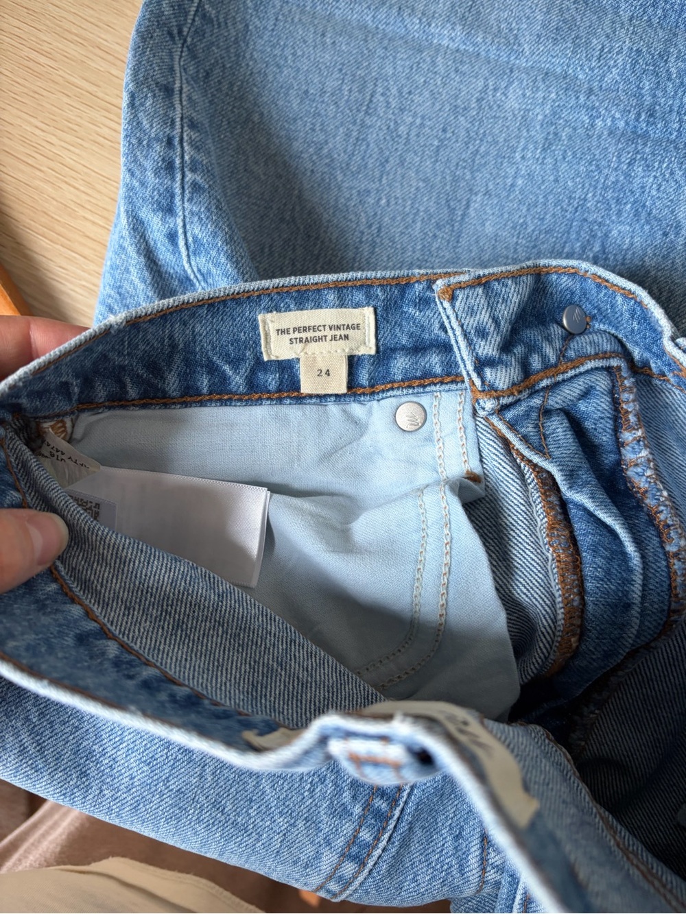 Madewell The Perfect Vintage Straight Jean in Seyland Wash 24 - Picture 12 of 14